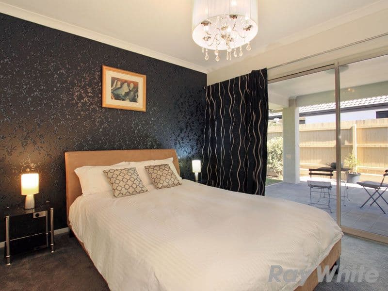 11 Booyong Place, BRIDGEMAN DOWNS QLD 4035, Bridgeman Downs - Thumbnail 6