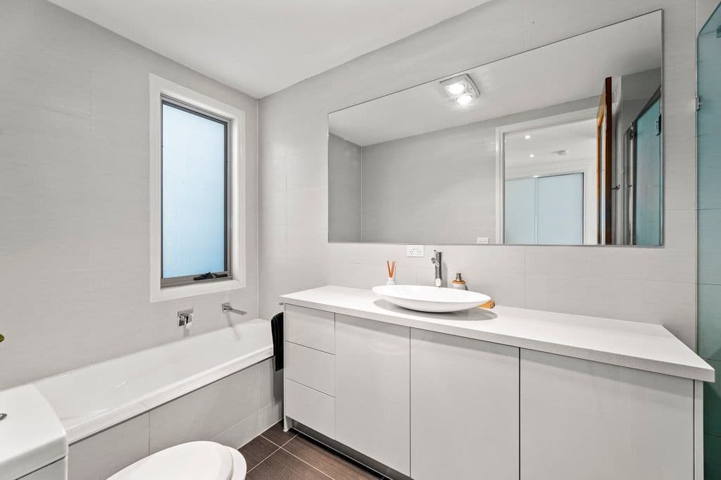 9 Melinga Crescent, Chadstone VIC 3148, Chadstone - Thumbnail 5