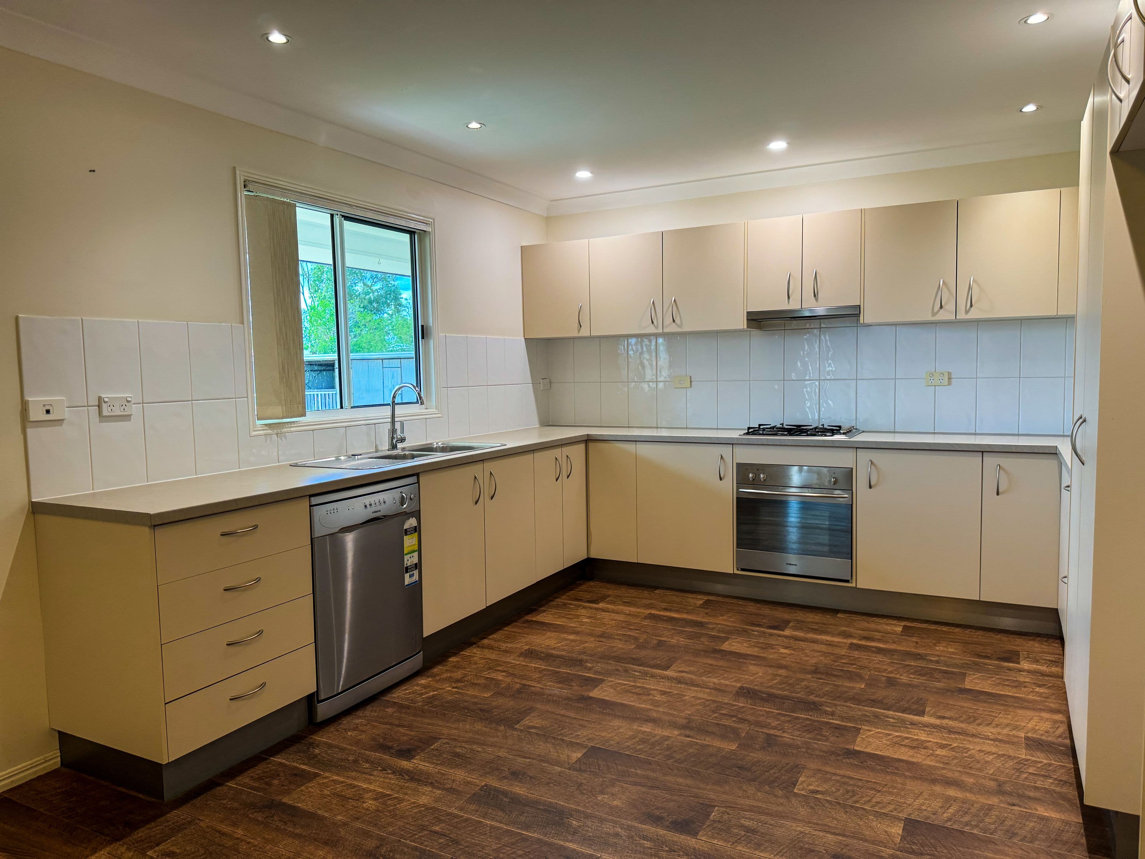 20 Miner Road, Longreach QLD 4730, Longreach - Thumbnail 4