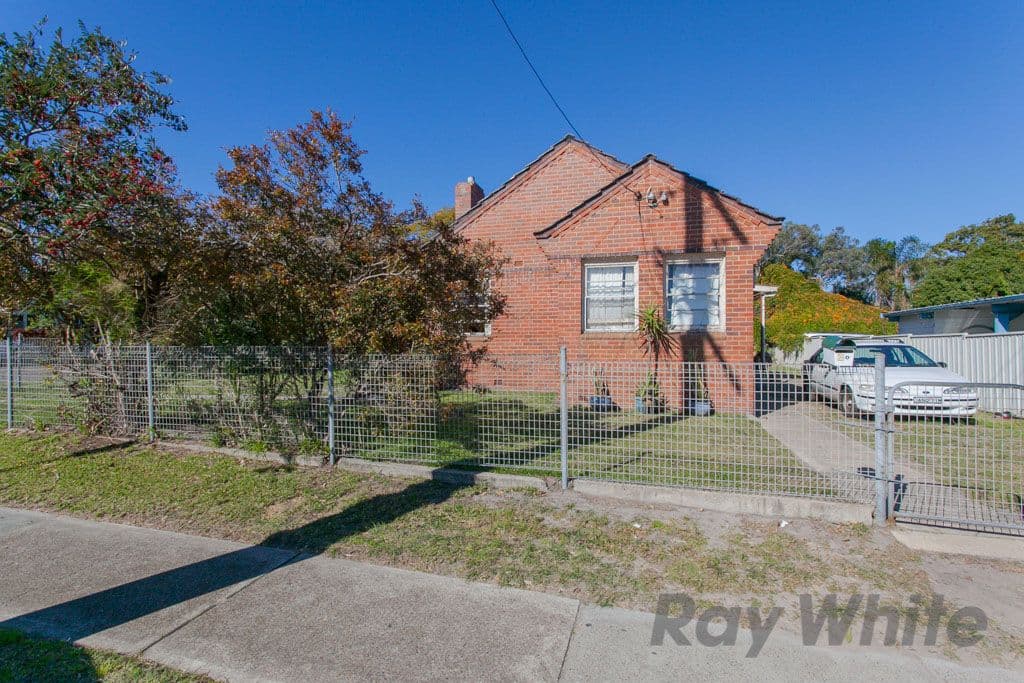 30 Glover Street, BELMONT NSW 2280, Belmont - Image 1