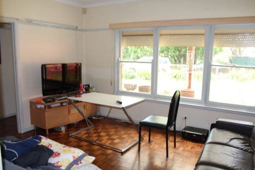 31 Bell Crescent, FAIRFIELD NSW 2165, Fairfield - Thumbnail 2