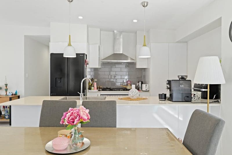 8 Macintyre Crescent, Pelican Waters - Thumbnail 5