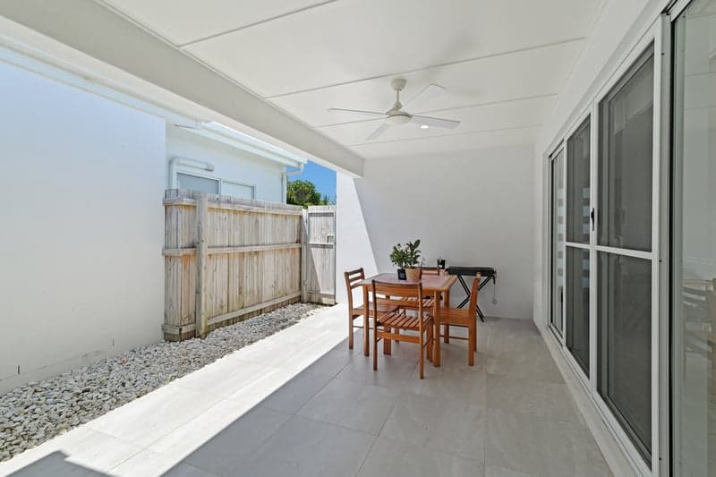 8 Macintyre Crescent, Pelican Waters - Thumbnail 7