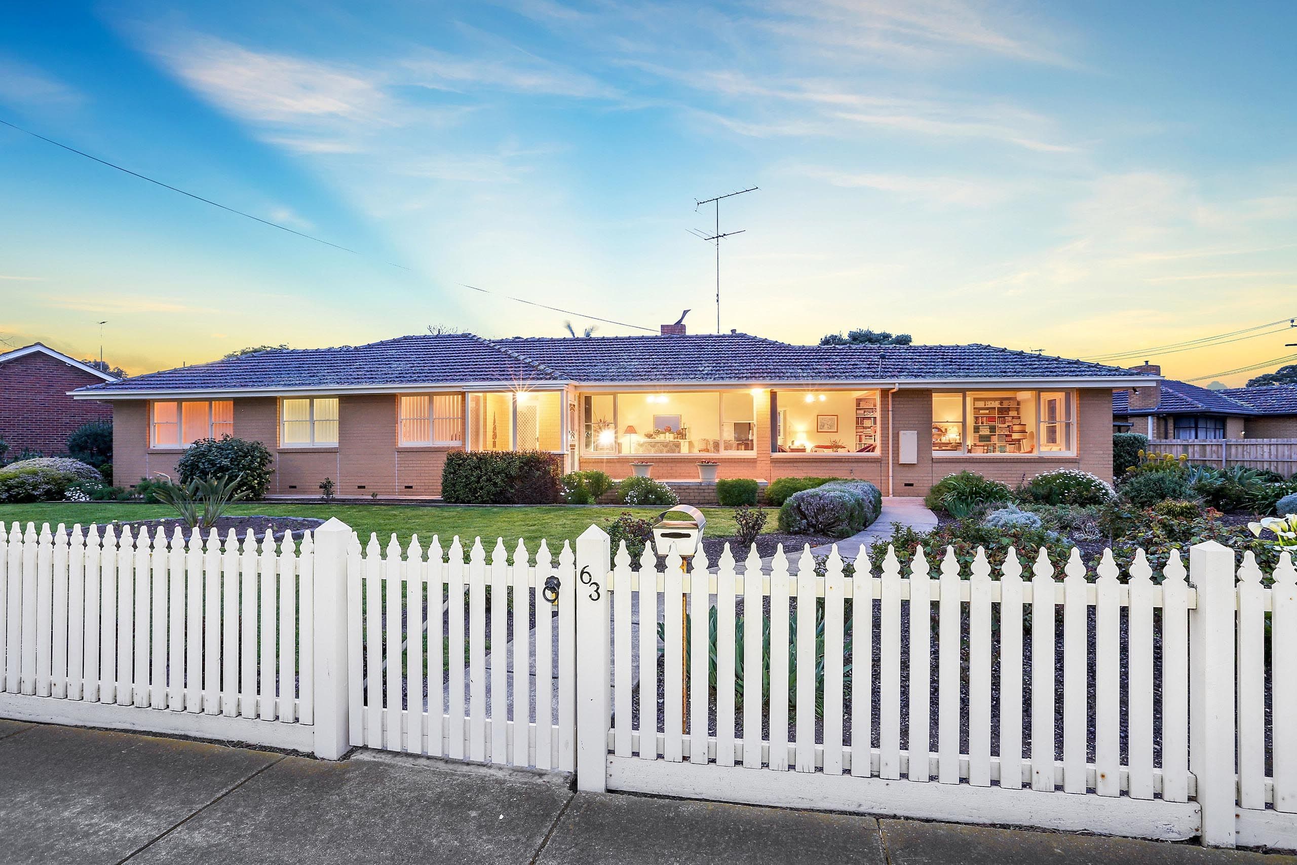 63 The Esplanade, North Shore VIC 3214, North Shore - Thumbnail 3