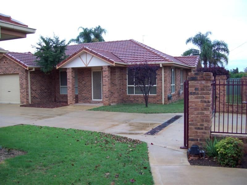 31 Jubilee Street, DUBBO NSW 2830, Dubbo - Image 1