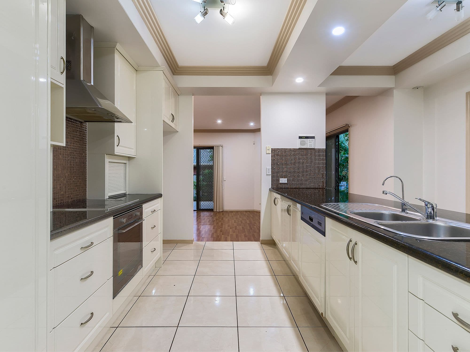 20 Khoo Place, Calamvale QLD 4116, Calamvale - Thumbnail 8