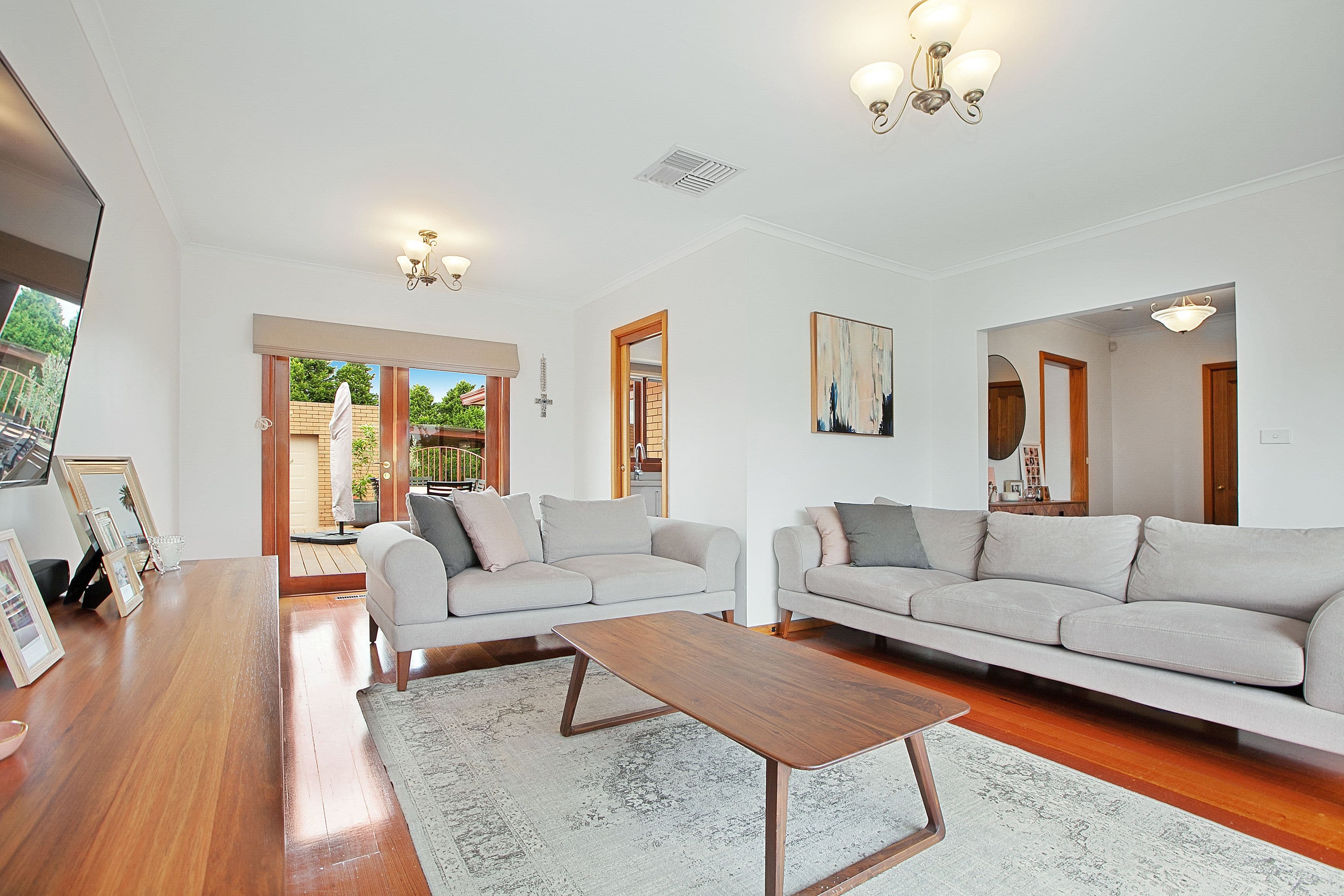 16 Barron Street, Reservoir VIC 3073, Reservoir - Thumbnail 2