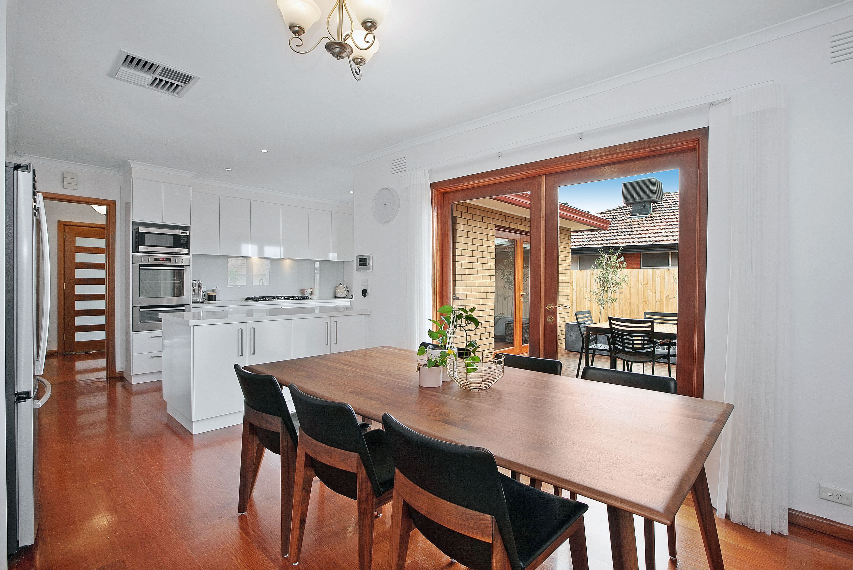 16 Barron Street, Reservoir VIC 3073, Reservoir - Thumbnail 6