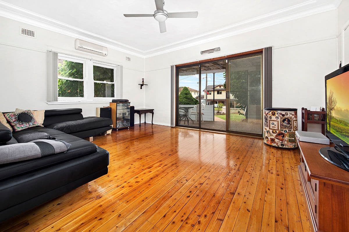34 Donald Street, Picnic Point - Thumbnail 2