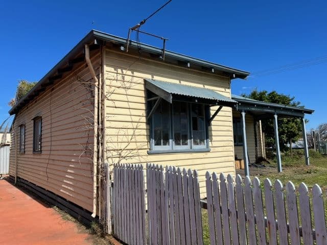 29 Jose Street, Beachlands WA 6530, Beachlands - Thumbnail 2