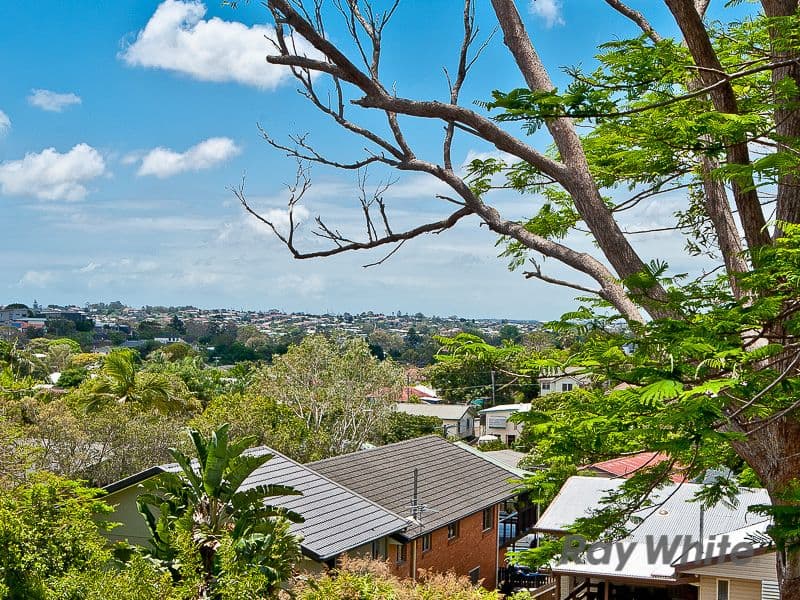 47 Pangeza Street, Stafford Heights QLD 4053, Stafford Heights - Thumbnail 2