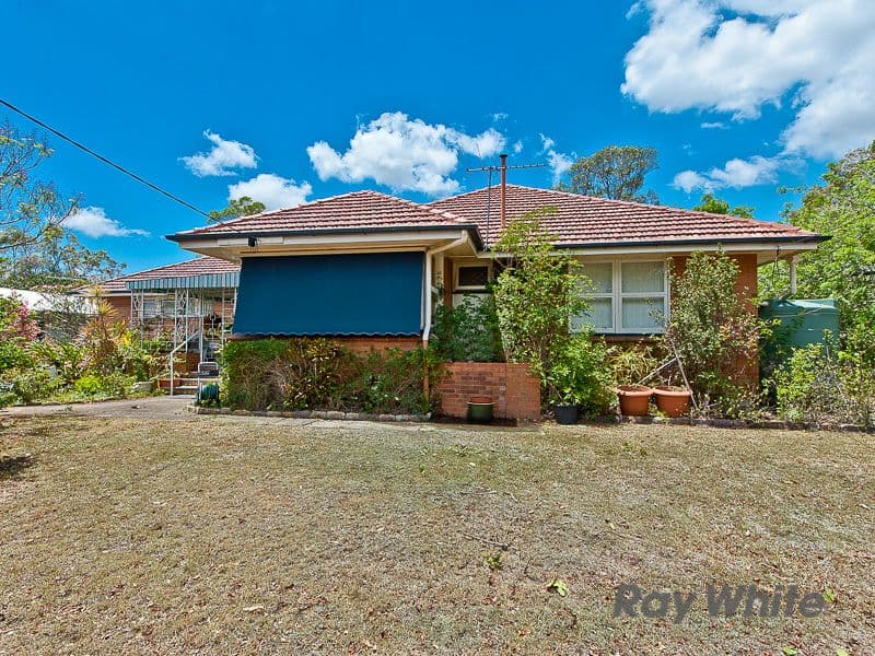 47 Pangeza Street, Stafford Heights QLD 4053, Stafford Heights - Thumbnail 3
