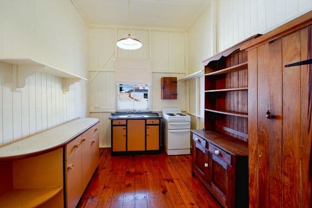 16 Gray Street, SOUTHPORT QLD 4215, Southport - Thumbnail 4