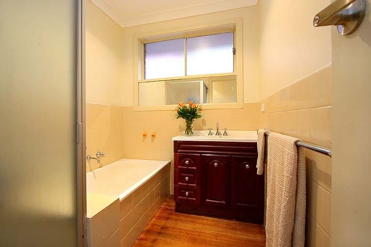 2 Montrose Street, OAKLEIGH SOUTH VIC 3167, Oakleigh South - Thumbnail 5