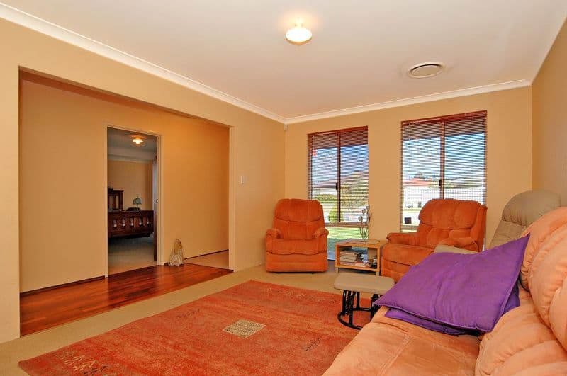 94 Bennett Street, CAVERSHAM WA 6055, Caversham - Thumbnail 2
