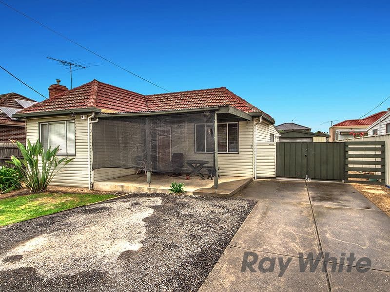 5 McArthur Avenue, St Albans VIC 3021, St Albans - Image 1