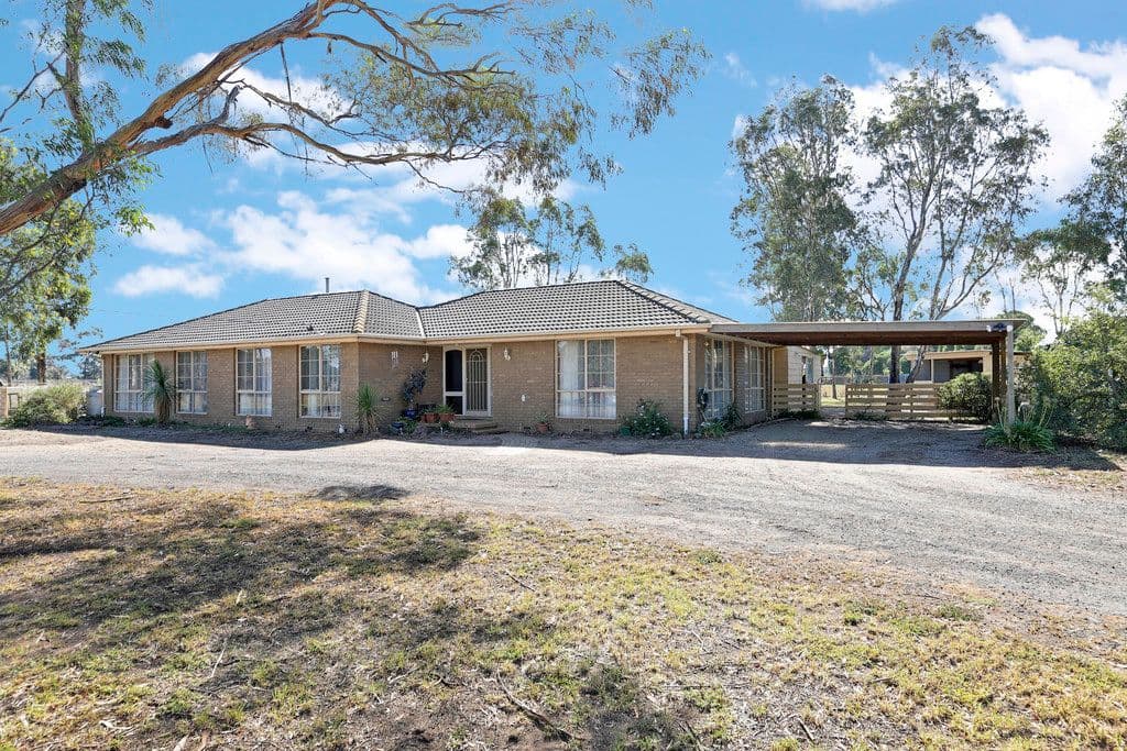 30 Coonawarra Drive, Lara VIC 3212, Lara - Thumbnail 2