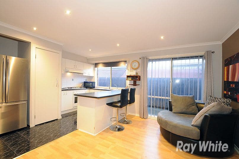 8 Gowrie Place, Cranbourne West VIC 3977, Cranbourne West - Thumbnail 4