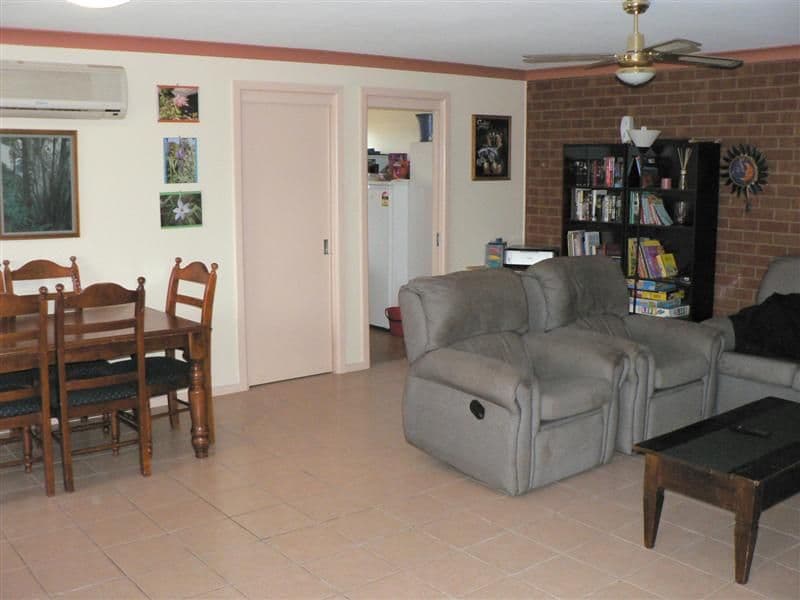 16 Furlong Street, DUBBO NSW 2830, Dubbo - Thumbnail 2