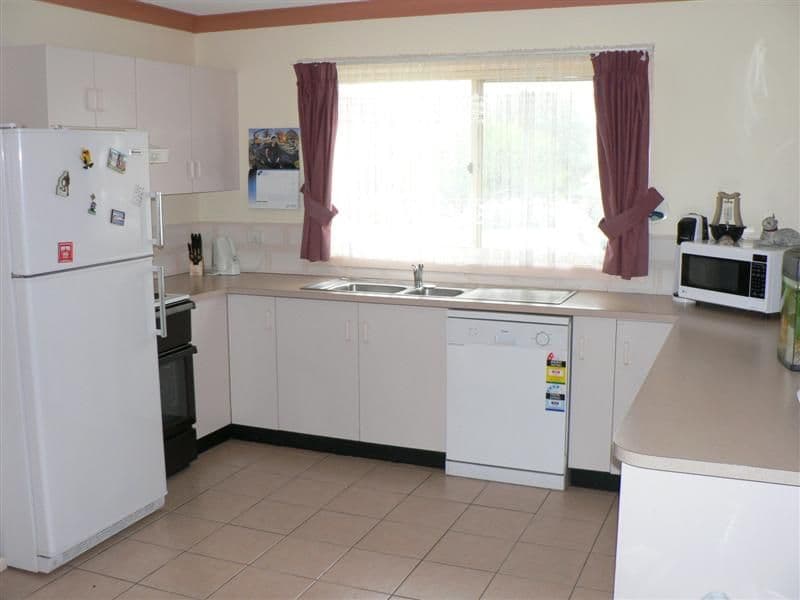 16 Furlong Street, DUBBO NSW 2830, Dubbo - Thumbnail 3