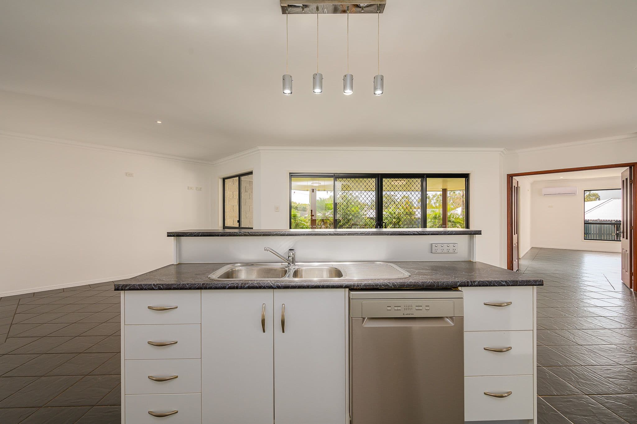 4 Jumbuck Court, Glen Eden QLD 4680, Glen Eden - Thumbnail 6