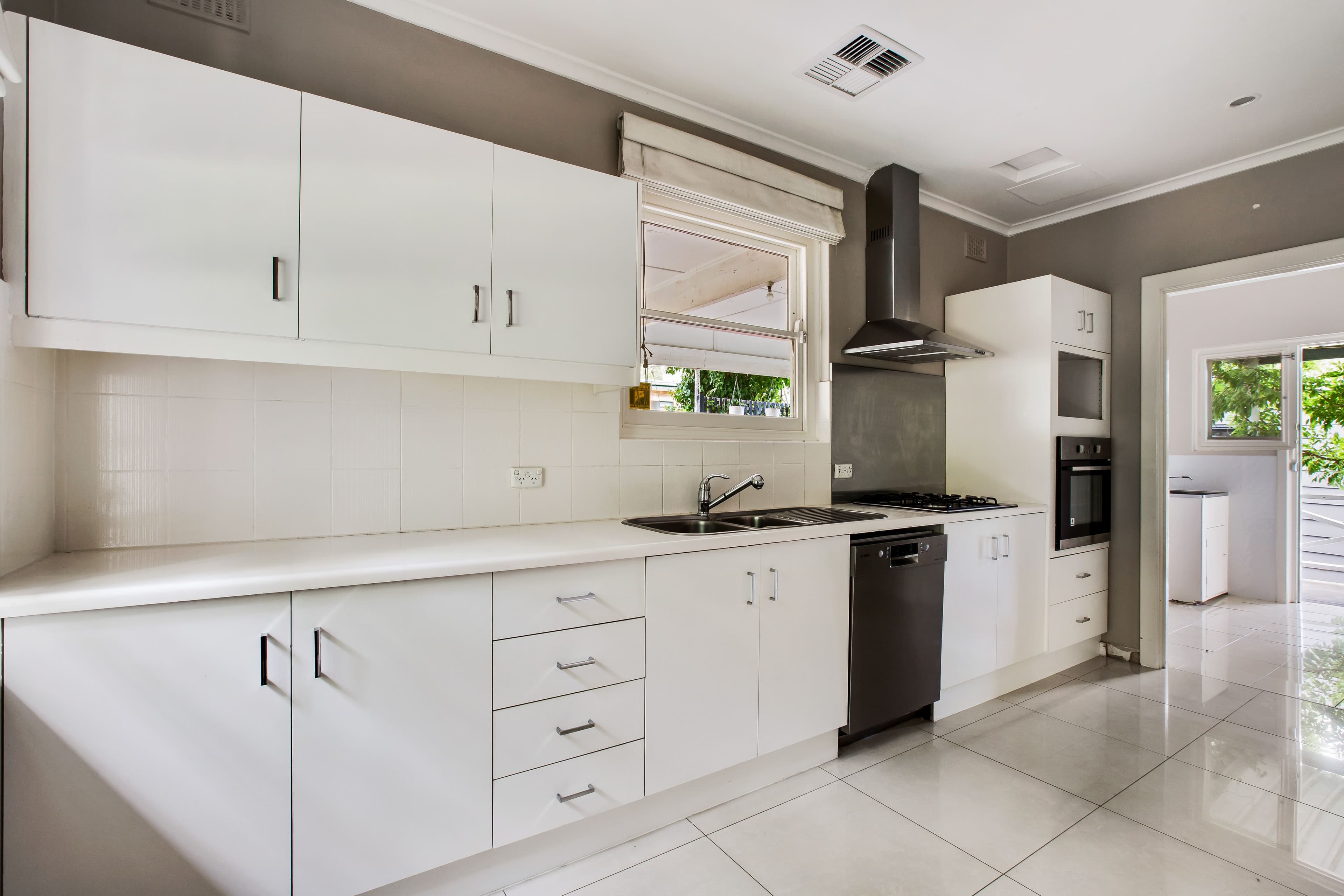 14 Menura Avenue, Glenalta SA 5052, Glenalta - Thumbnail 4
