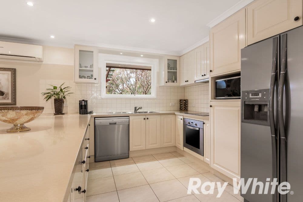 4 Yonde Court, Greensborough VIC 3088, Greensborough - Thumbnail 3