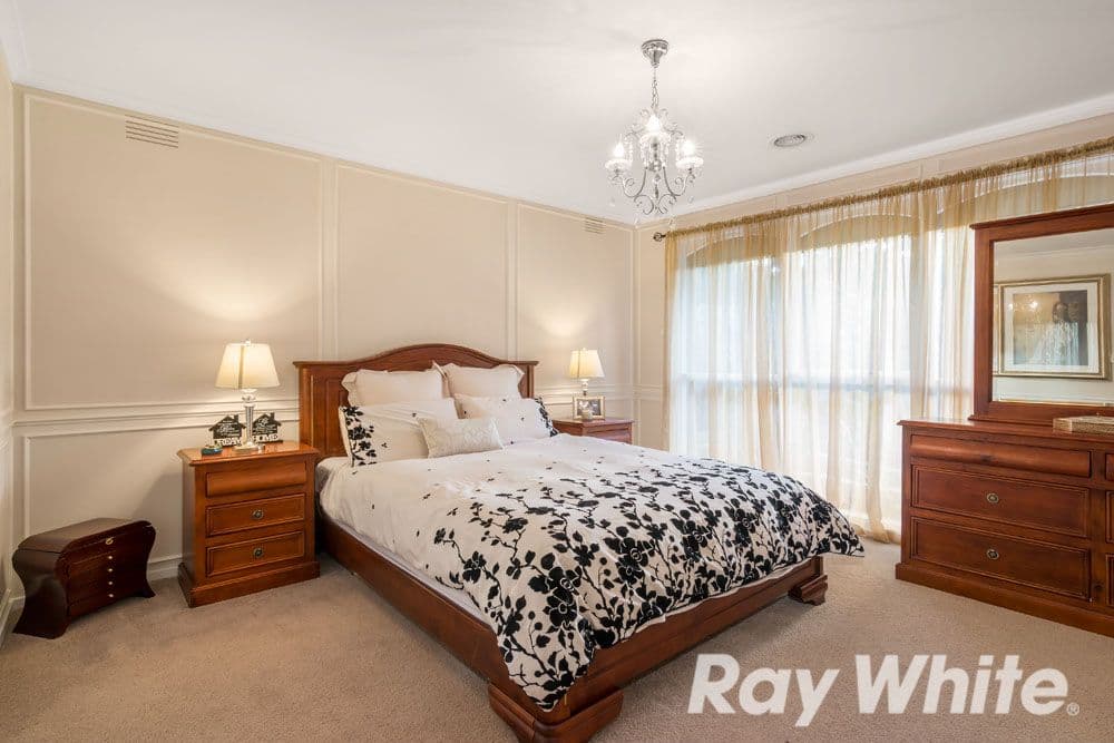 4 Yonde Court, Greensborough VIC 3088, Greensborough - Thumbnail 5