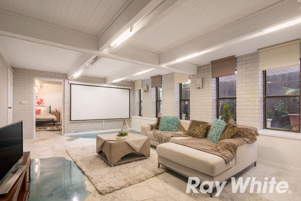4 Yonde Court, Greensborough VIC 3088, Greensborough - Thumbnail 7