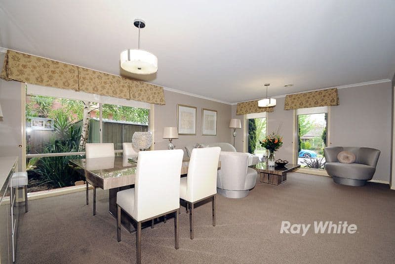 33 Victoria Knox Avenue, ROWVILLE VIC 3178, Rowville - Thumbnail 4