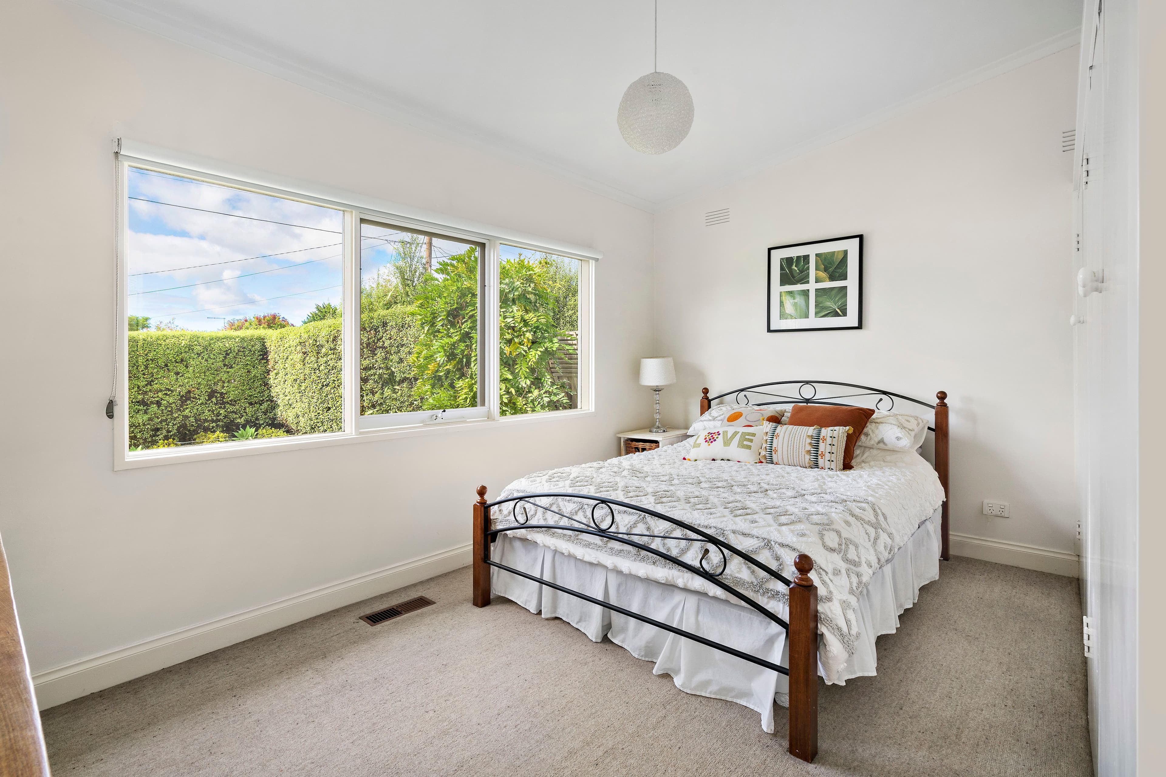 8 Amberley Crescent, Frankston South VIC 3199, Frankston South - Thumbnail 5