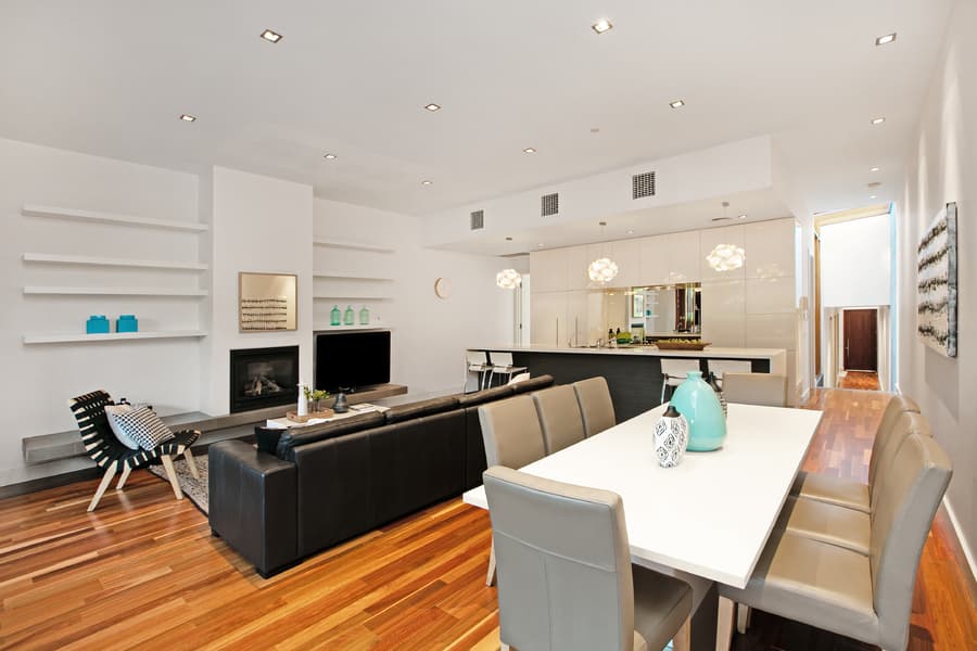 3 Dix Avenue, Marden - Thumbnail 2