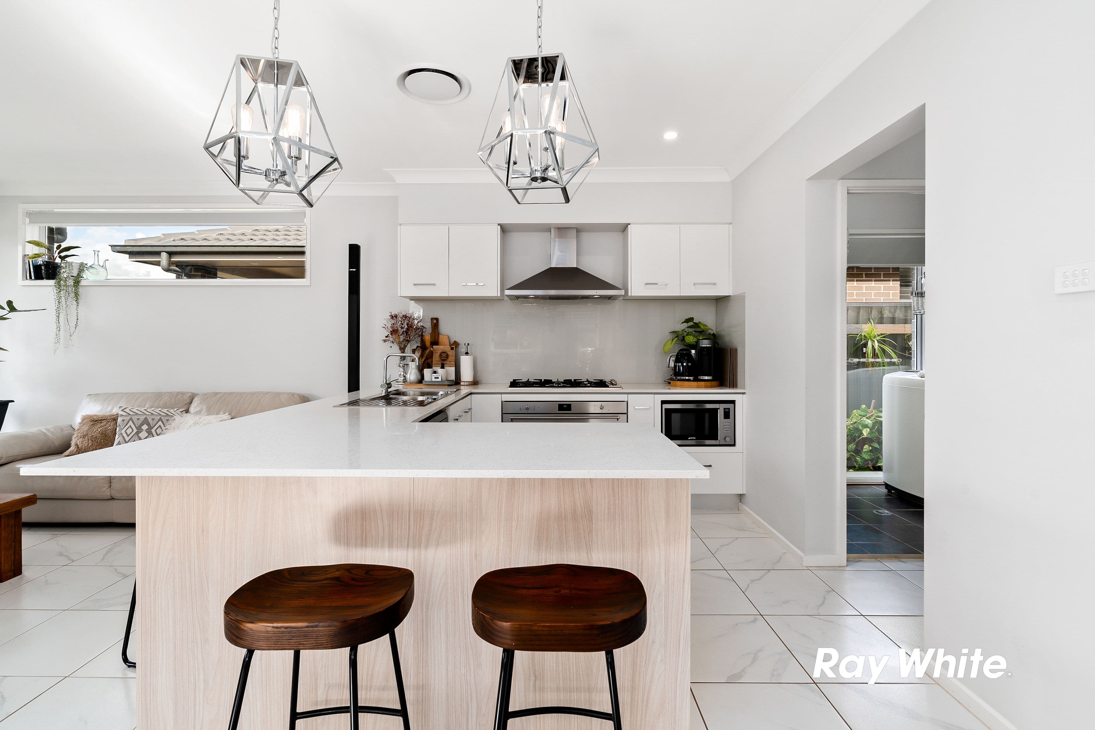 21 Felicity Crescent, GRANTHAM FARM NSW 2765, Grantham Farm - Thumbnail 2