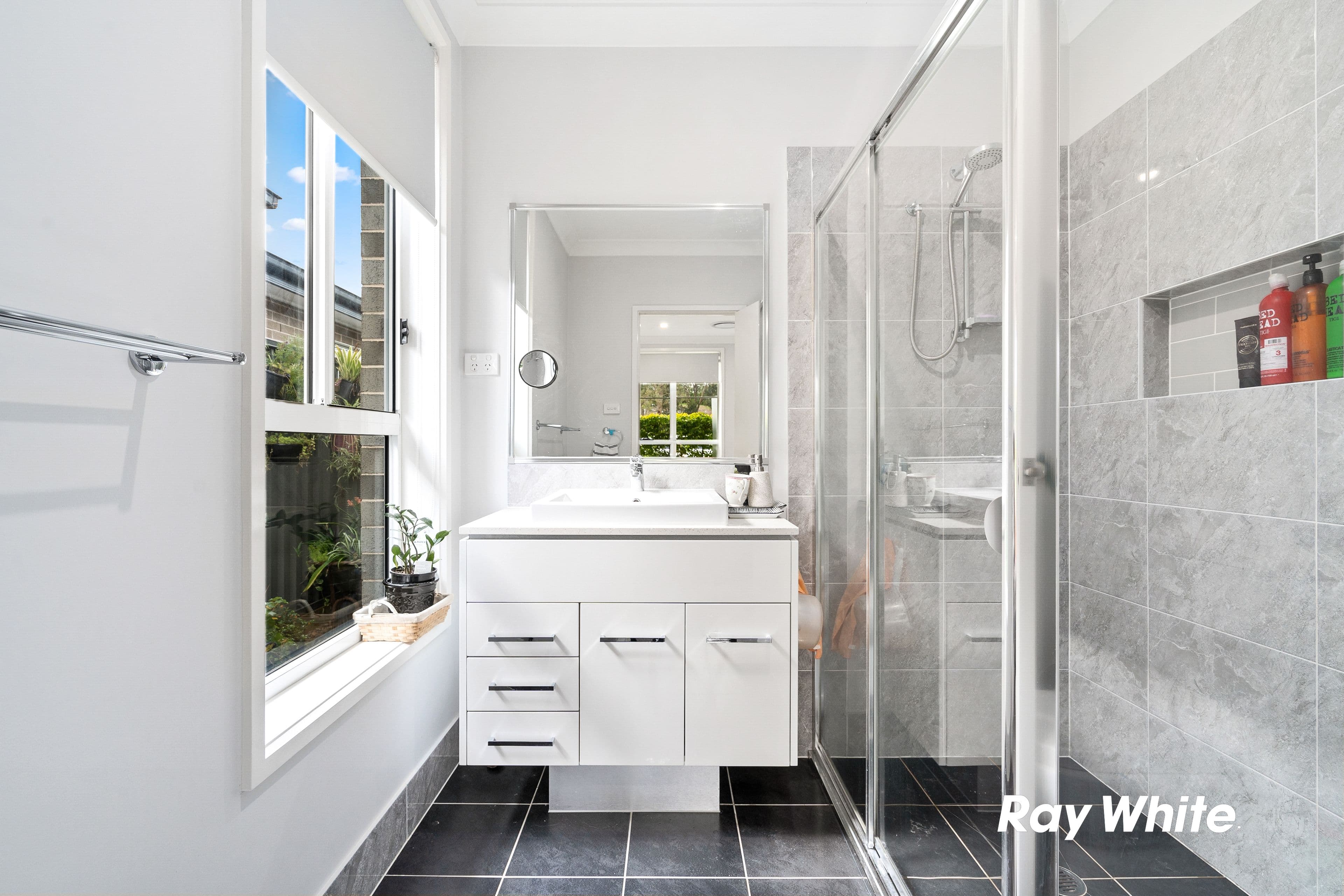 21 Felicity Crescent, GRANTHAM FARM NSW 2765, Grantham Farm - Thumbnail 7