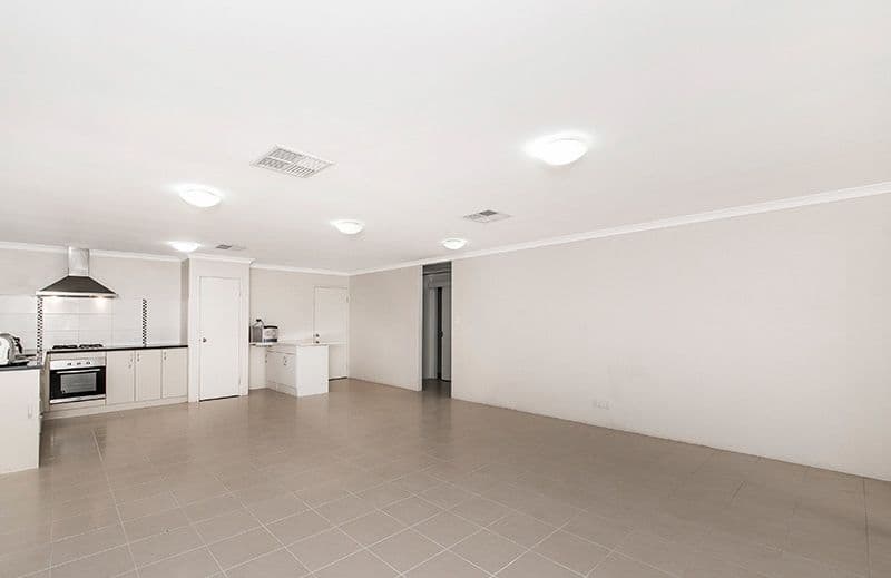 39 Verdant Crescent, Seville Grove WA 6112, Seville Grove - Thumbnail 2
