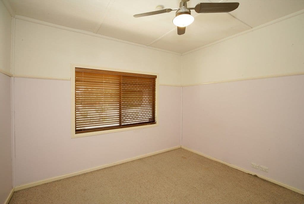 54 Gormly Avenue, Wagga Wagga - Thumbnail 4