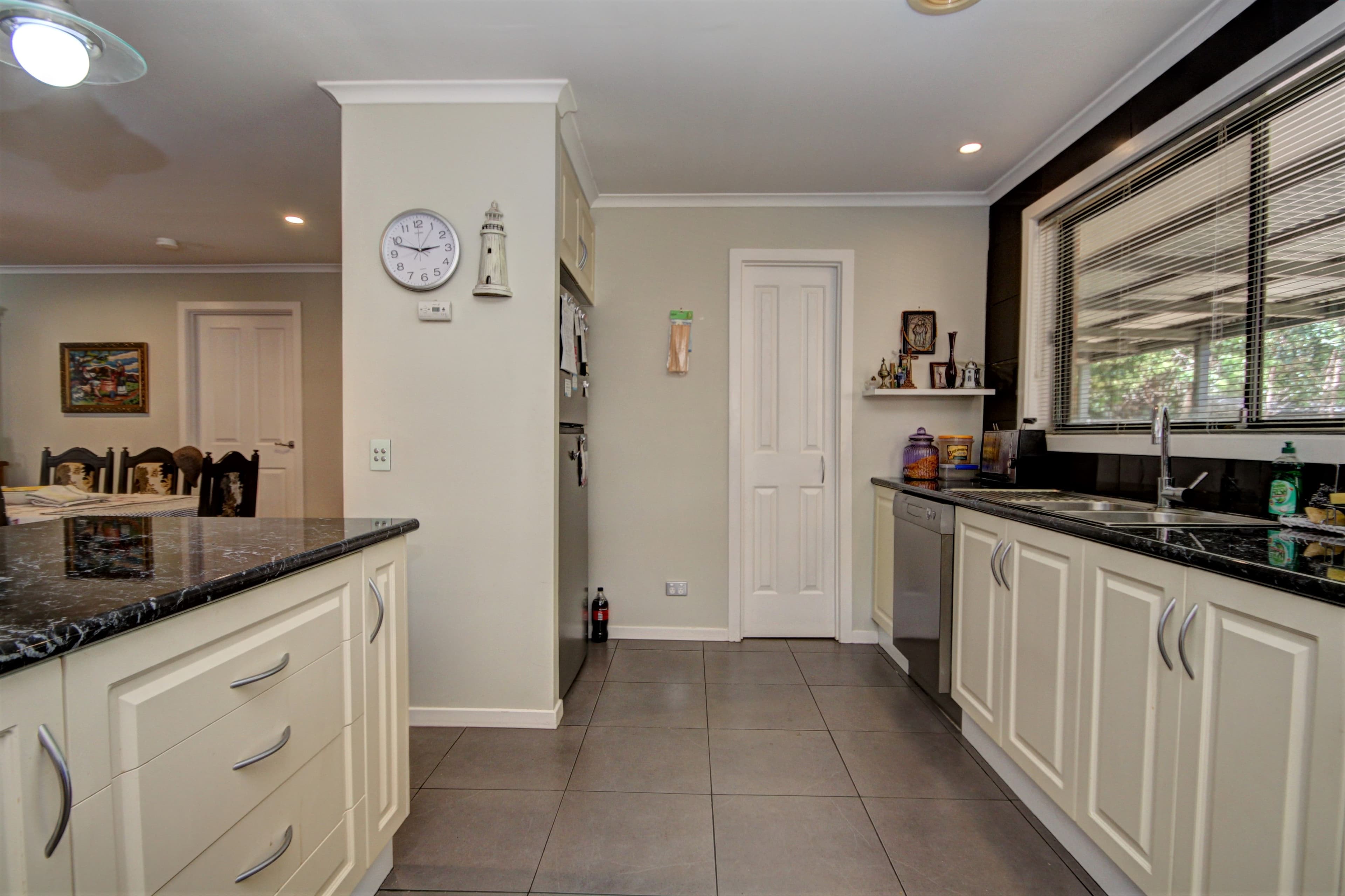 17 Punt Road, Cobram VIC 3644, Cobram - Thumbnail 3