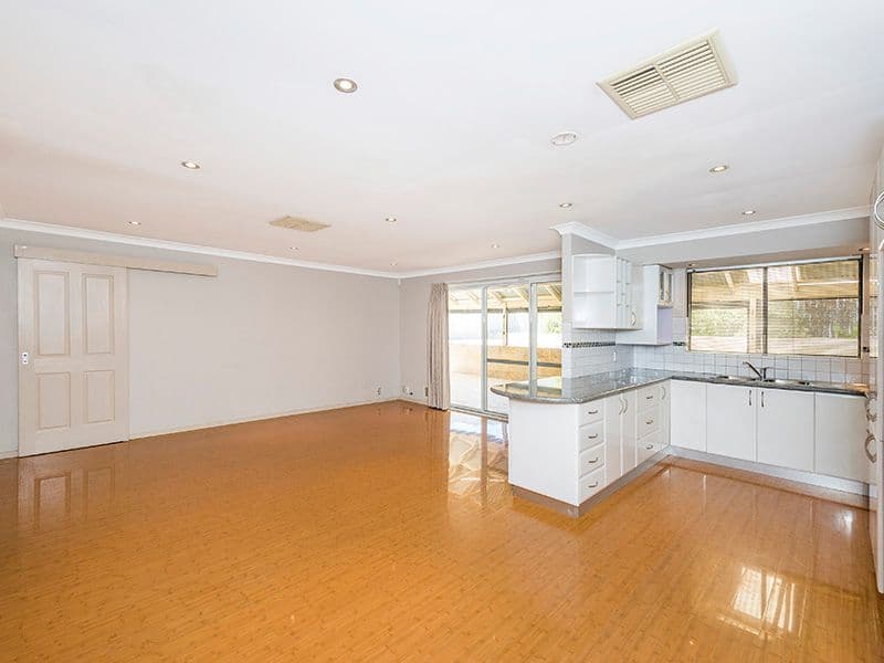 16 Sowden Drive, Samson WA 6163, Samson - Thumbnail 2