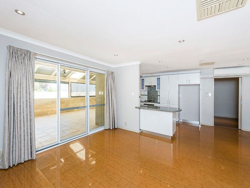 16 Sowden Drive, Samson WA 6163, Samson - Thumbnail 3