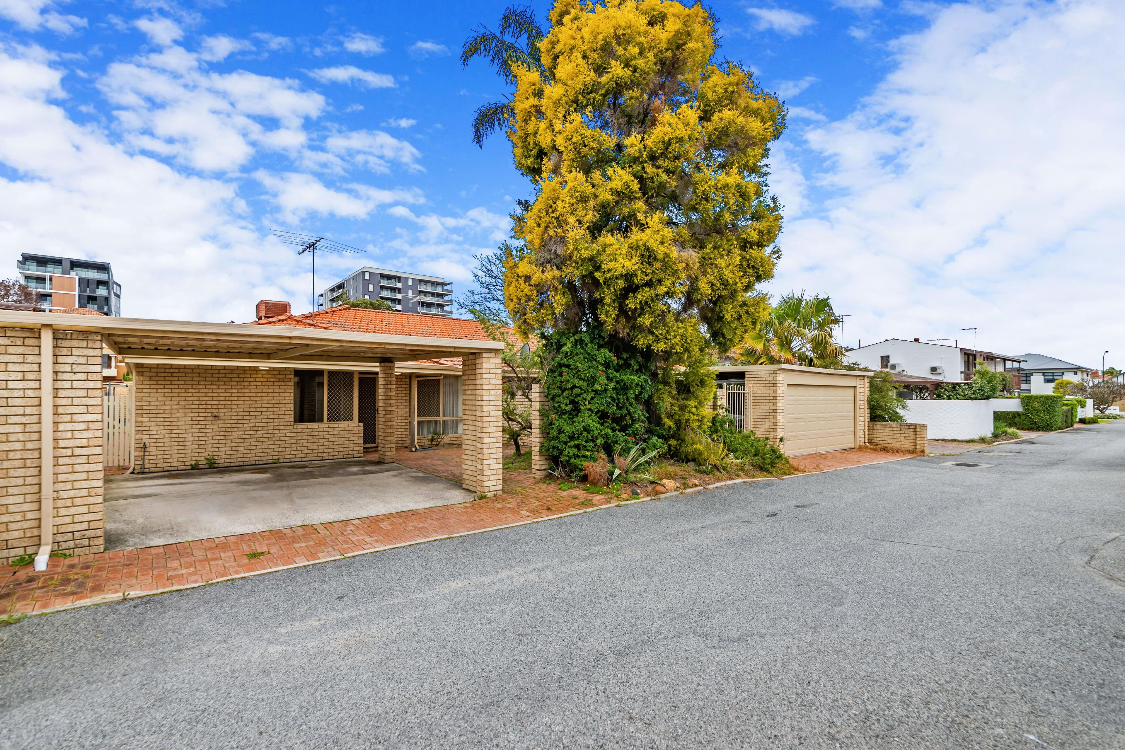 41 Leonora Street, Como WA 6152, Como - Thumbnail 3