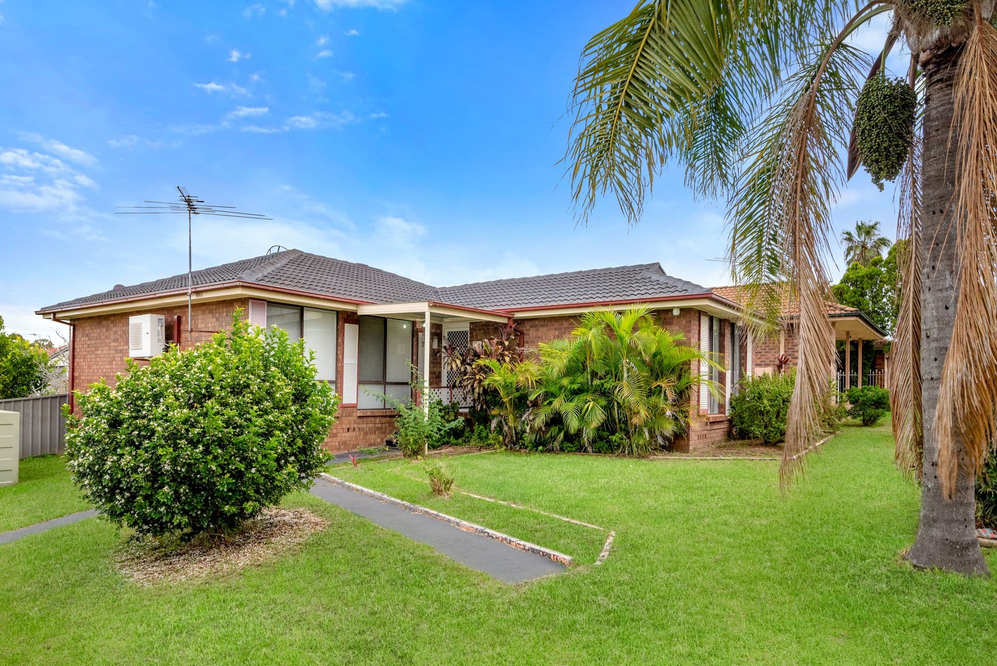 2 Day Place, Minto NSW 2566, Minto - Thumbnail 2