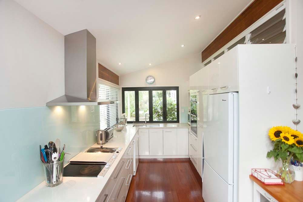 2 Tamboura Court, THE GAP QLD 4061, The Gap - Thumbnail 2