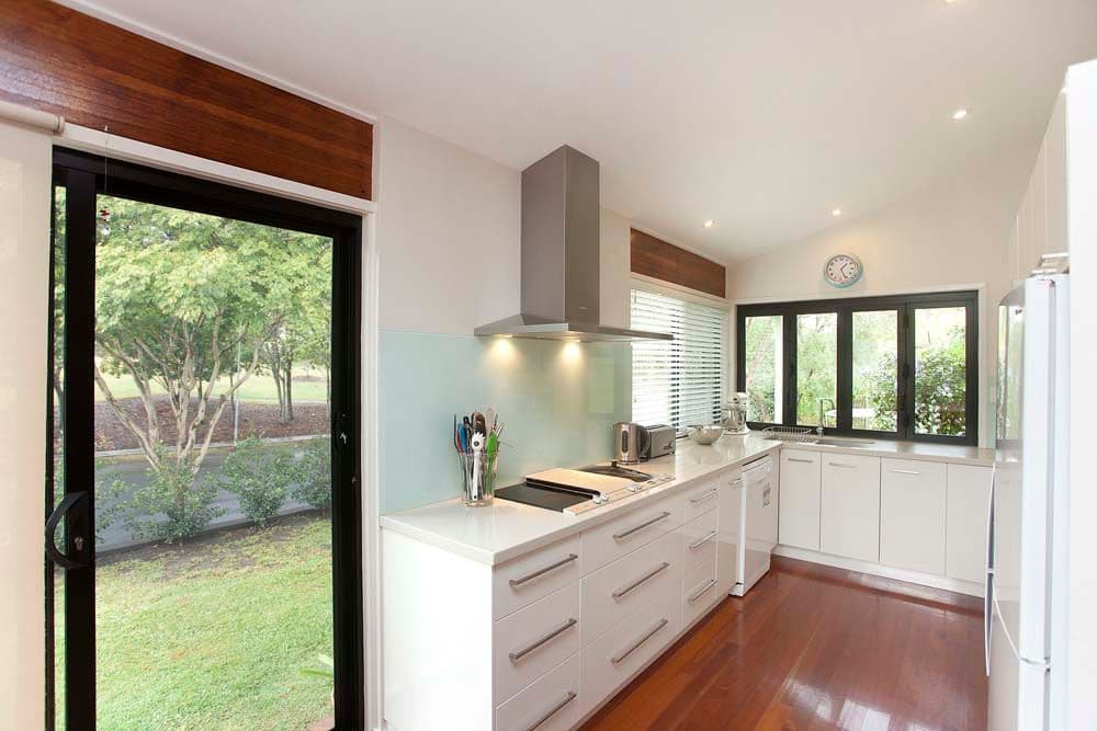 2 Tamboura Court, THE GAP QLD 4061, The Gap - Thumbnail 5
