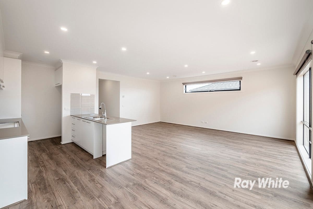 20 Mabillon Way, Clyde North VIC 3978, Clyde North - Thumbnail 5