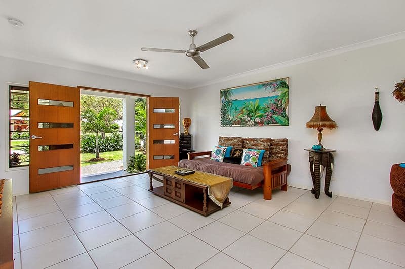 13 Bowline Close, TRINITY BEACH QLD 4879, Trinity Beach - Thumbnail 2