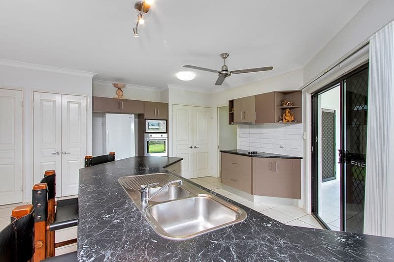 13 Bowline Close, TRINITY BEACH QLD 4879, Trinity Beach - Thumbnail 7