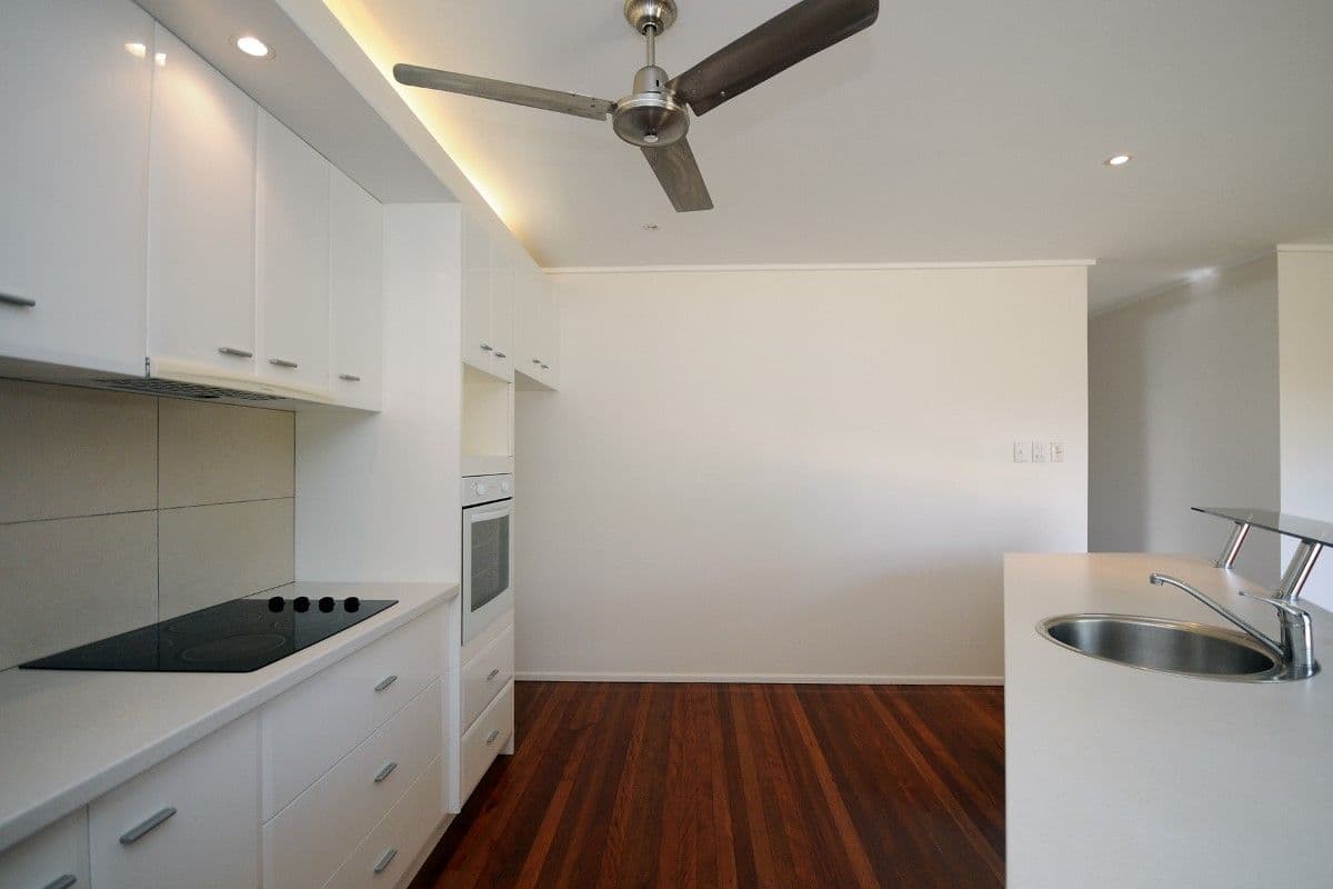 5 Garvey Street, MOUNT LOFTY QLD 4350, Mount Lofty - Thumbnail 4
