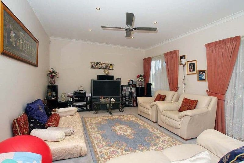 15 Exell Court, WANTIRNA SOUTH VIC 3152, Wantirna South - Thumbnail 7