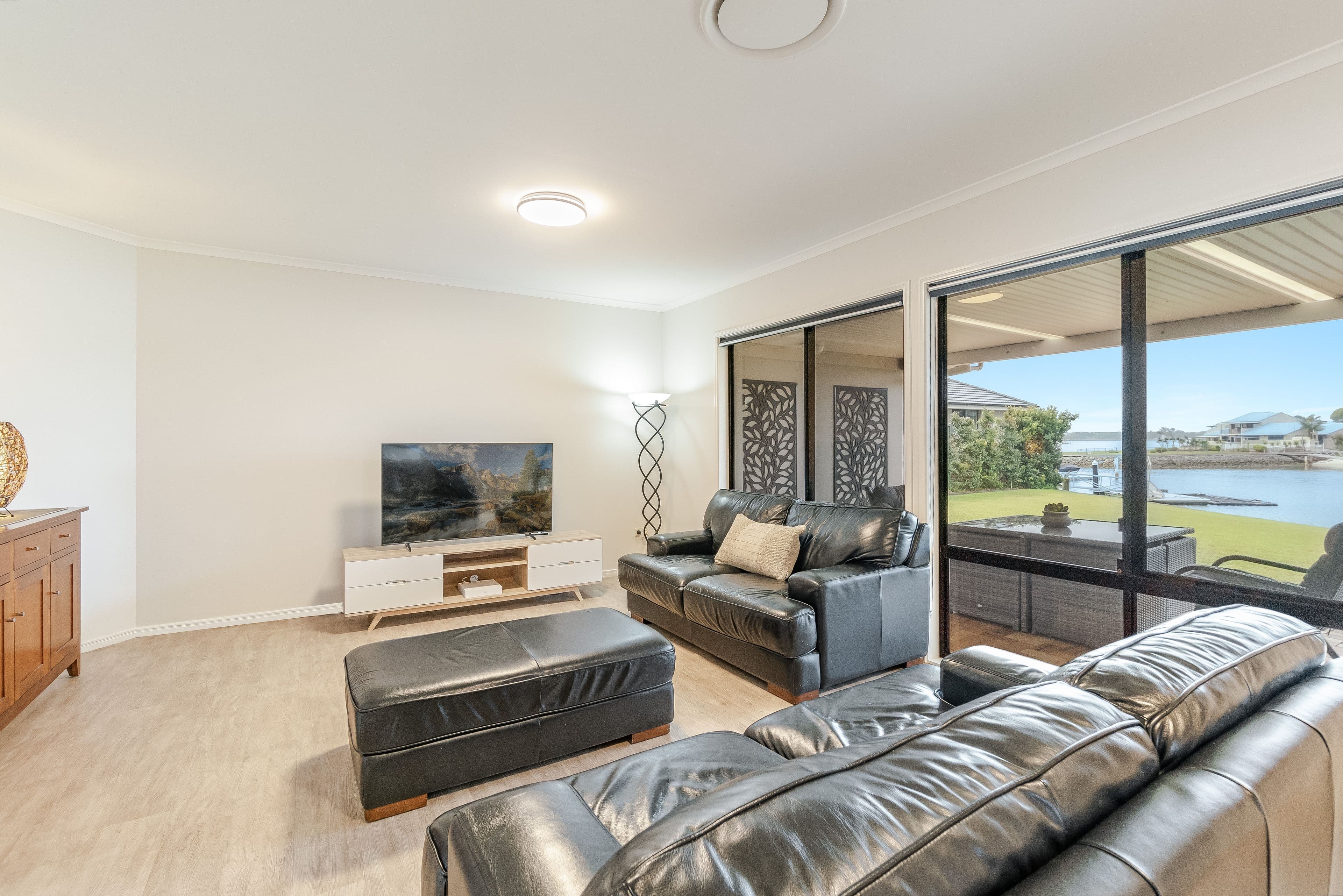 14 Edgewater Close, Yamba NSW 2464, Yamba - Thumbnail 5