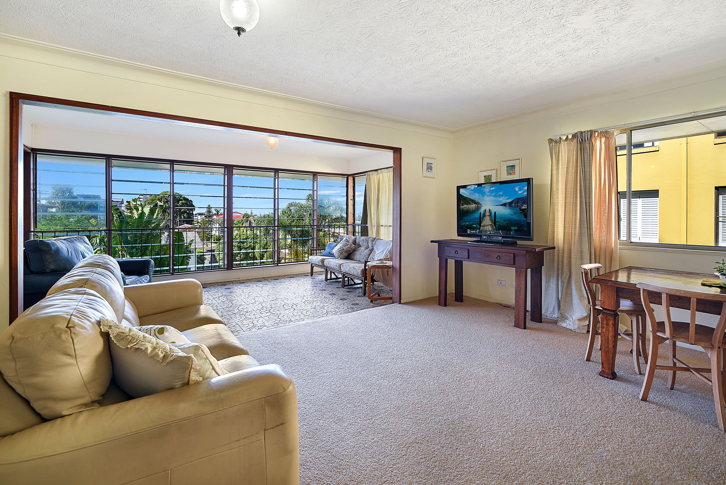 23 Hill Avenue, Burleigh Heads QLD 4220, Burleigh Heads - Thumbnail 3